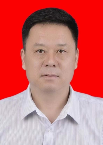 王利证件照.jpg