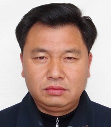 保康县马桥镇黄龙观村党委书记章祖良.jpg