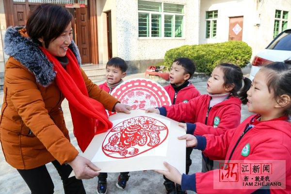 剪窗花、送窗花 (3) 剪窗花、送窗花 (3)